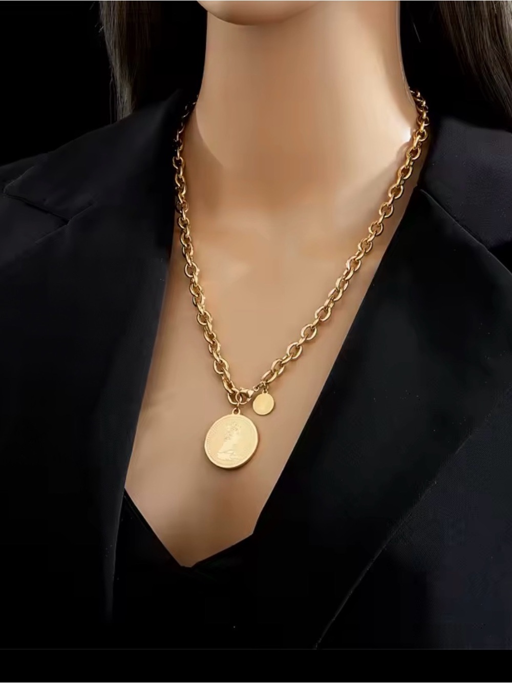 Gold Tone Portrait Coin Pendant Necklace Chunky Chain Vintage Statement Jewelry